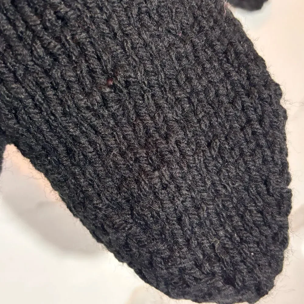 Women’s Unisex Cozy Black Hand Made Chunky Knit Mittens Handmade OS